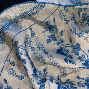 Authentic silk Gucci scarf